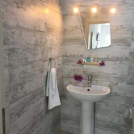 Fiko Oda ve Kahvaltı