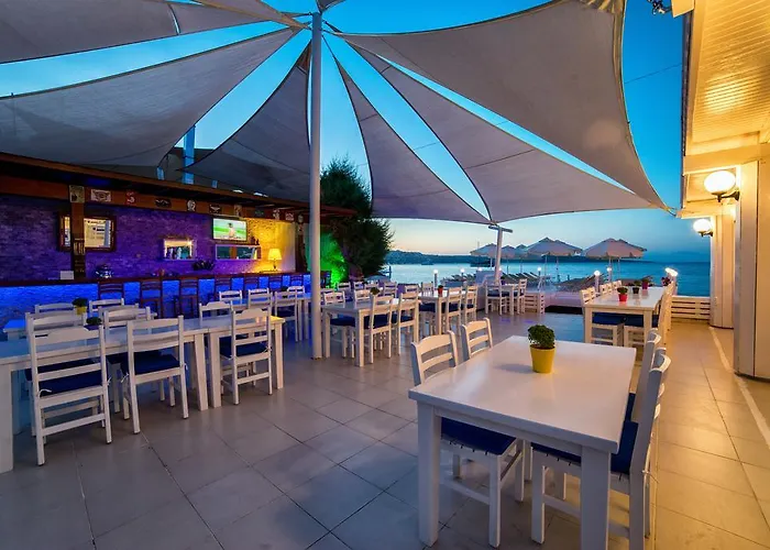 فندق مبيت وإفطار Fiko